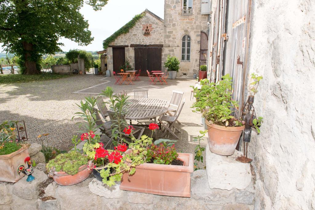 Au Bonheur D'Alphonse Bed & Breakfast Lusignan-Petit Exterior foto